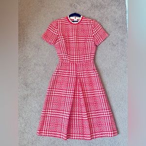 Vintage Gay Gibson houndstooth knit dress. 100% wool